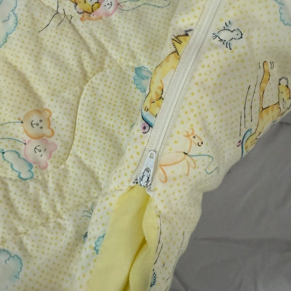 Vintage Dundee Baby Comforter Quilt Blanket Sleeping Sack Yellow Bear Bunny Zip‎